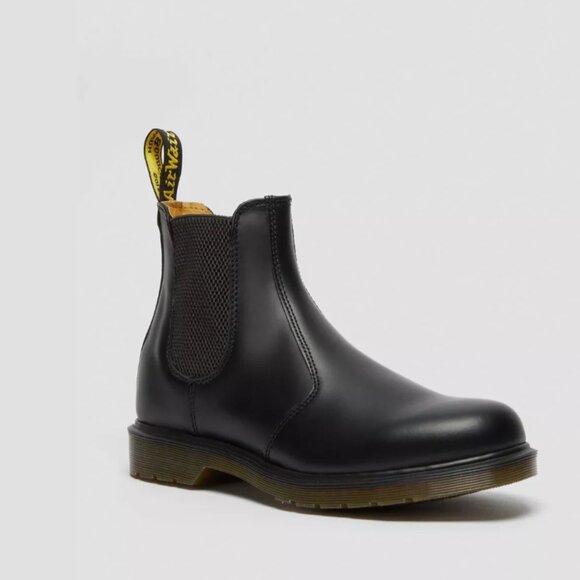 Dr. Martens Black 2976 Smooth Chelsea Boots - Picture 4 of 6